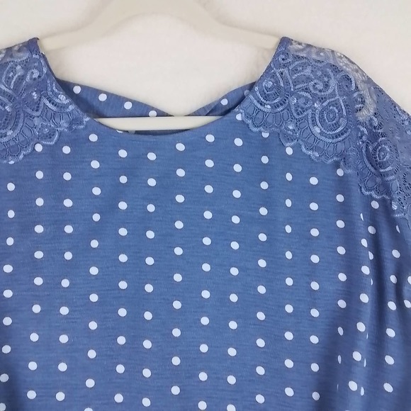 Alison Andrews Plus Size Sleeveless Blouse 3X in Denim Blue w/ Polka Dots - Picture 10 of 12